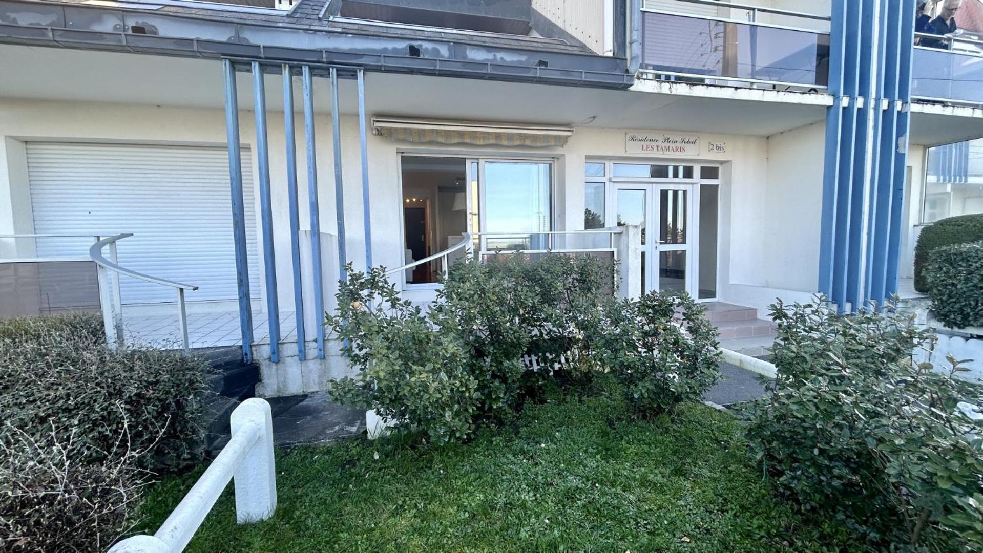 Les Tamaris Villa Крот Екстериор снимка